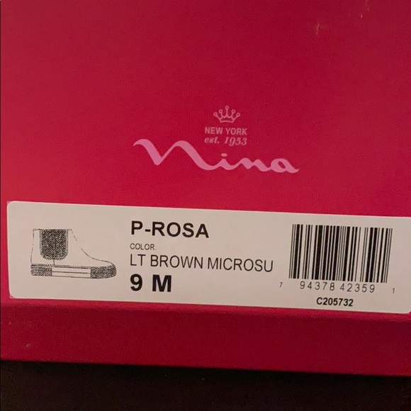 NIB Nina micro suede tan and gold booties 9 - Picture 6 of 6